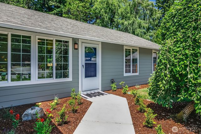 10407 170th Avenue NE, Redmond, WA 98052