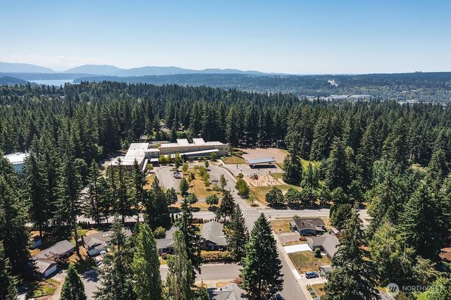 10407 170th Avenue NE, Redmond, WA 98052