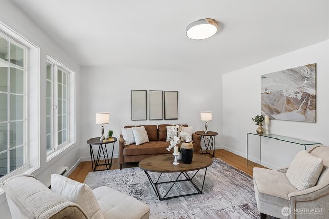 10407 170th Avenue NE, Redmond, WA 98052