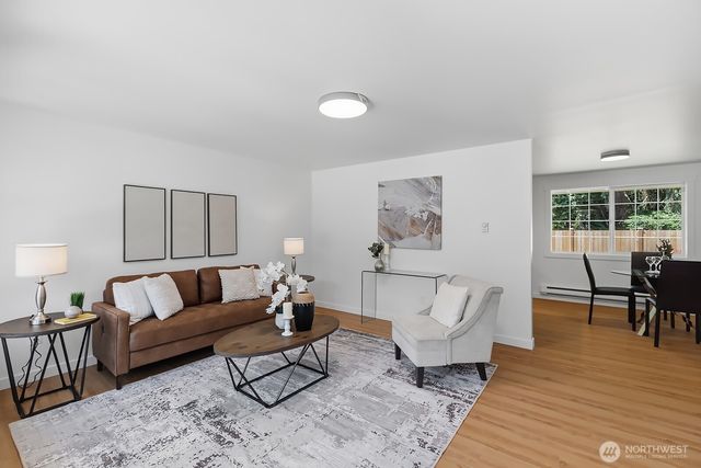 10407 170th Avenue NE, Redmond, WA 98052