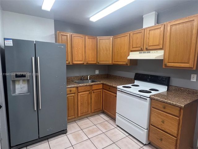 9203 NW 38th Dr 12, Coral Springs, FL 33065