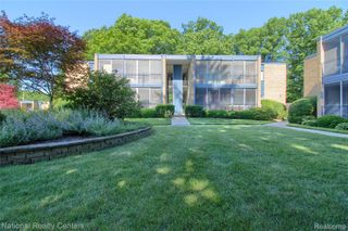 16547 Middlebelt Road 6, Livonia, MI 48154