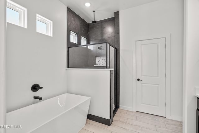 652 Paseo De La Reina Street, Horizon City, TX 79928