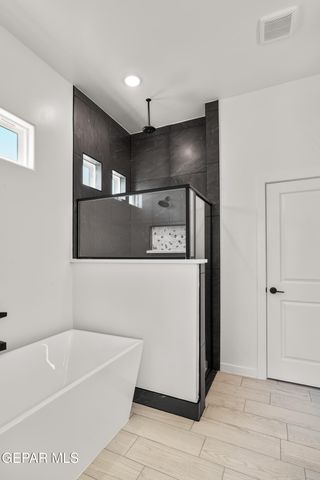 652 Paseo De La Reina Street, Horizon City, TX 79928