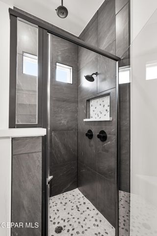 652 Paseo De La Reina Street, Horizon City, TX 79928