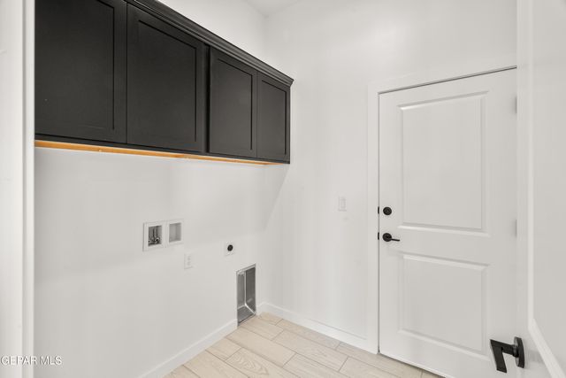 652 Paseo De La Reina Street, Horizon City, TX 79928