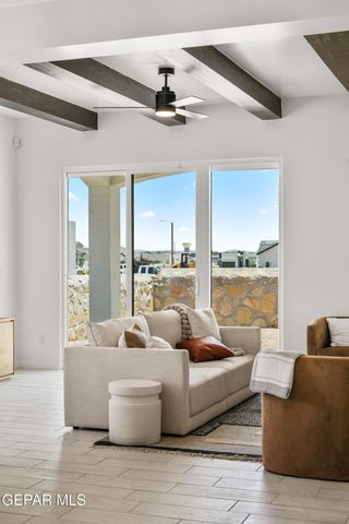 652 Paseo De La Reina Street, Horizon City, TX 79928