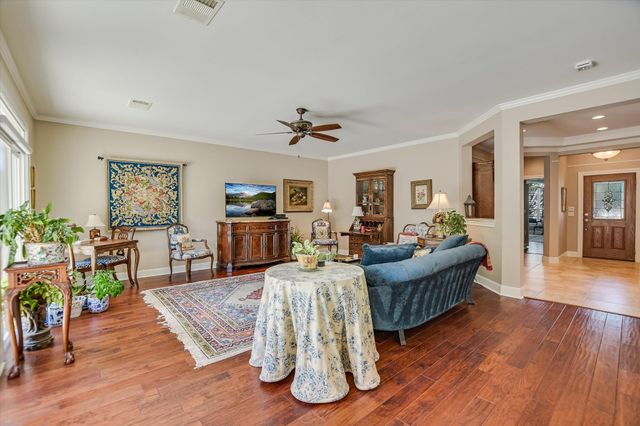 214 Goose Island DR, Georgetown, TX 78633