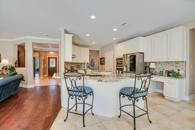 214 Goose Island DR, Georgetown, TX 78633