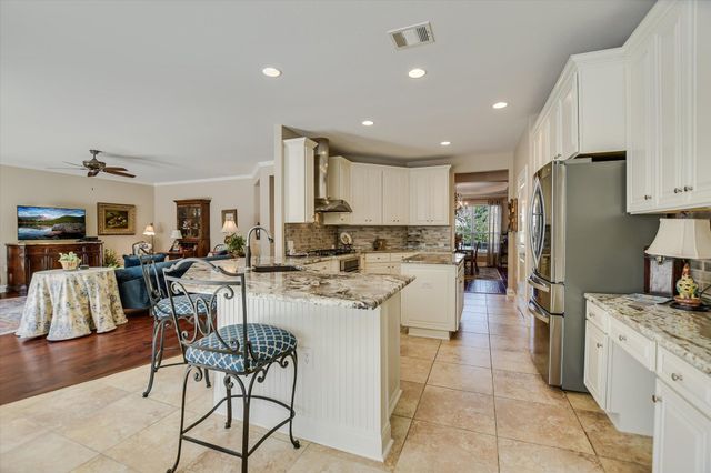 214 Goose Island DR, Georgetown, TX 78633