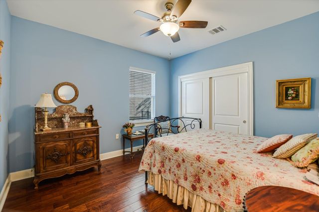 214 Goose Island DR, Georgetown, TX 78633