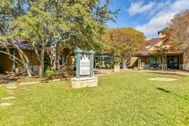 214 Goose Island DR, Georgetown, TX 78633