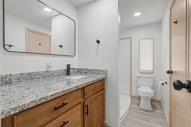 65 Brazil Boulevard, Huntsville, TX 77320