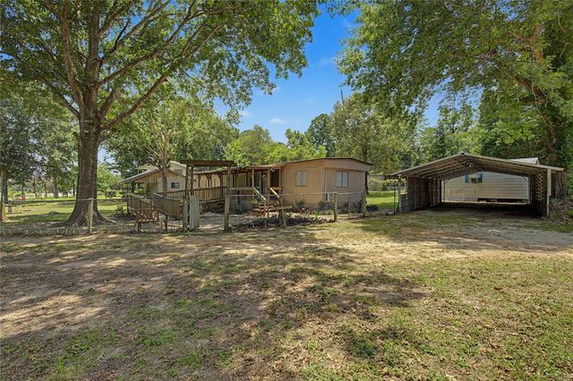 65 Brazil Boulevard, Huntsville, TX 77320