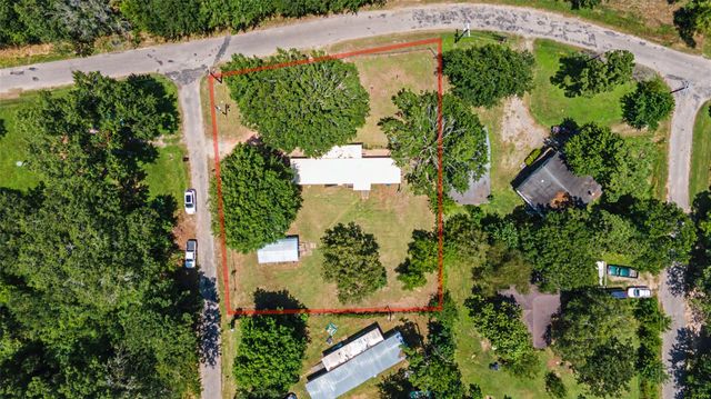 65 Brazil Boulevard, Huntsville, TX 77320