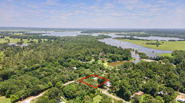 65 Brazil Boulevard, Huntsville, TX 77320