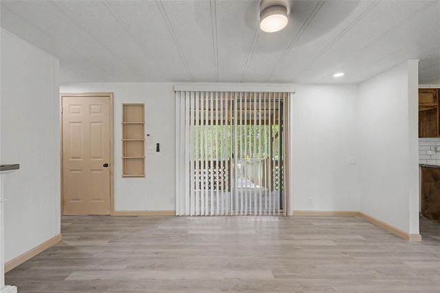 65 Brazil Boulevard, Huntsville, TX 77320