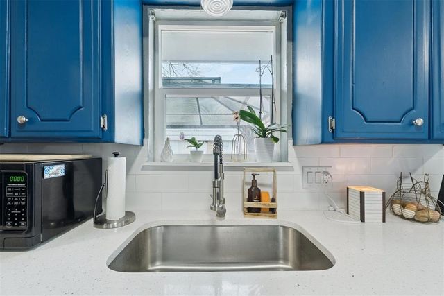 1449 N Norman Avenue, Moore, OK 73160