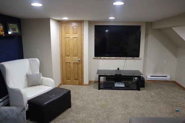 4155 N 110th STREET, Wauwatosa, WI 53222