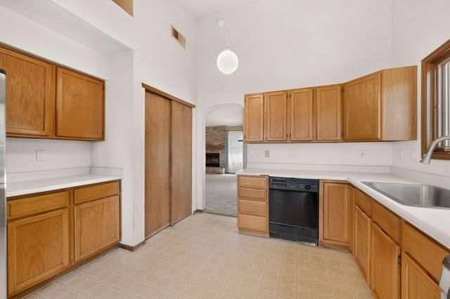 4604 Trace Way Avenue NW, Albuquerque, NM 87120