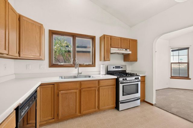 4604 Trace Way Avenue NW, Albuquerque, NM 87120