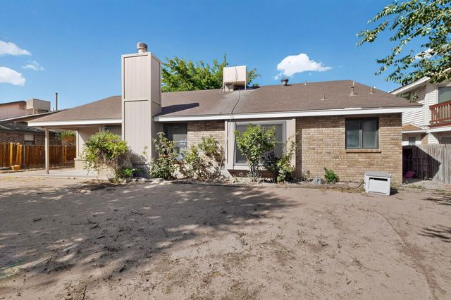4604 Trace Way Avenue NW, Albuquerque, NM 87120