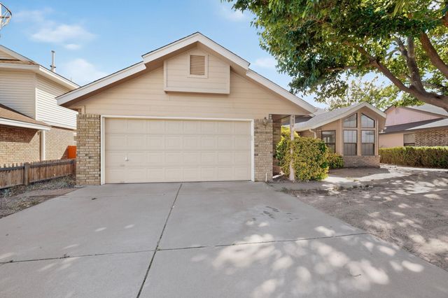 4604 Trace Way Avenue NW, Albuquerque, NM 87120
