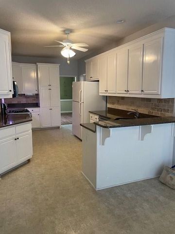 1316 Lake Forest Lane, Mcdonough, GA 30253