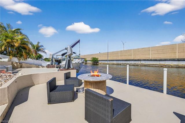 2243 Everest PKWY, Cape Coral, FL 33904