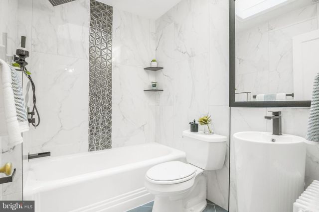 325 OGLETHORPE ST NW, Washington, DC 20011