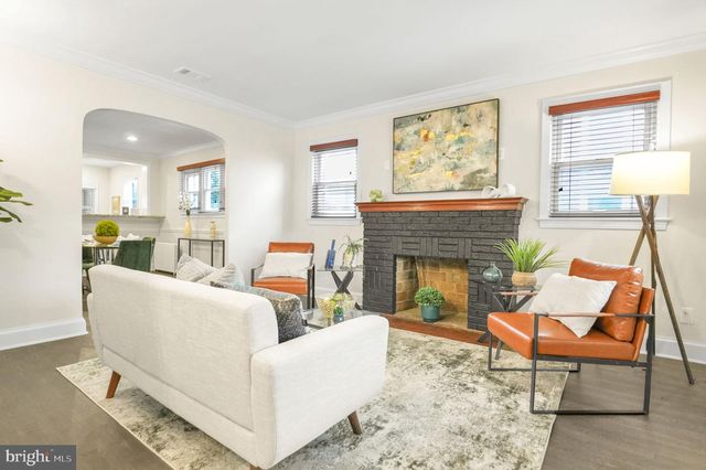 325 OGLETHORPE ST NW, Washington, DC 20011