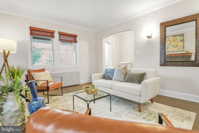 325 OGLETHORPE ST NW, Washington, DC 20011