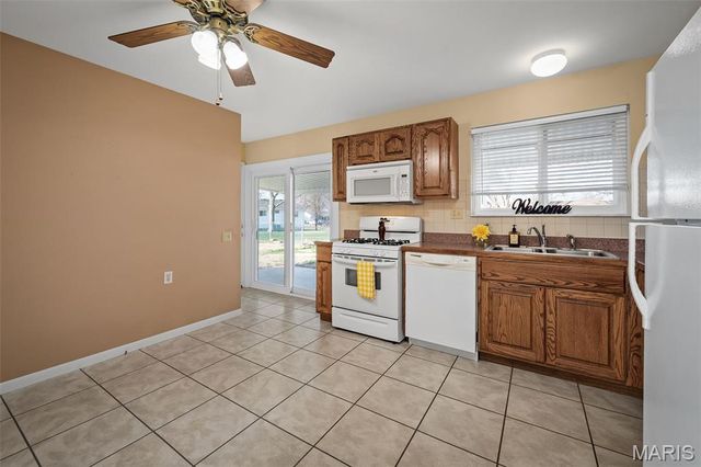 2605 Kelsey Lane, St Charles, MO 63301