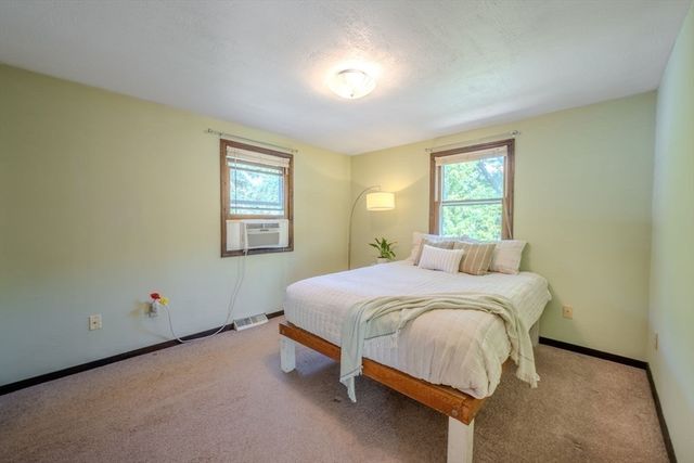 53 Cudworth Road, Webster, MA 01570