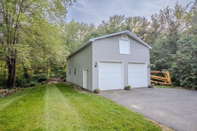 53 Cudworth Road, Webster, MA 01570