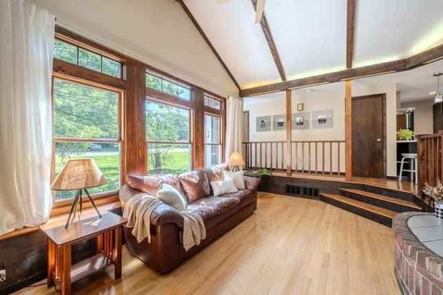 53 Cudworth Road, Webster, MA 01570