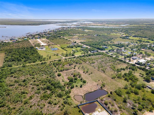 2360 Avenue L, San Leon, TX 77539