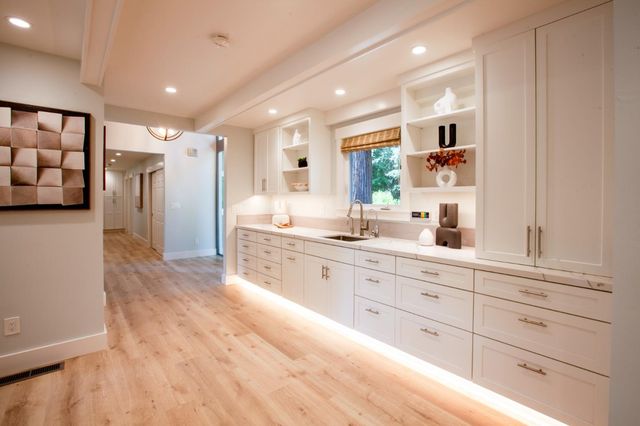 13945 Vista Regina, Saratoga, CA 95070