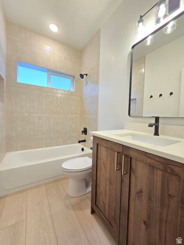 1019 W 200 N, Clearfield, UT 84015