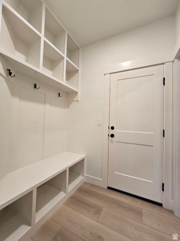 1019 W 200 N, Clearfield, UT 84015