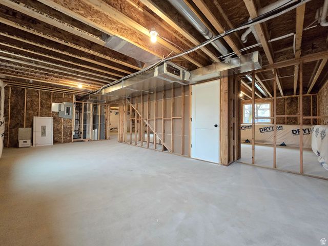 1019 W 200 N, Clearfield, UT 84015