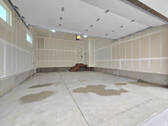 1019 W 200 N, Clearfield, UT 84015