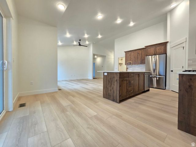 1019 W 200 N, Clearfield, UT 84015