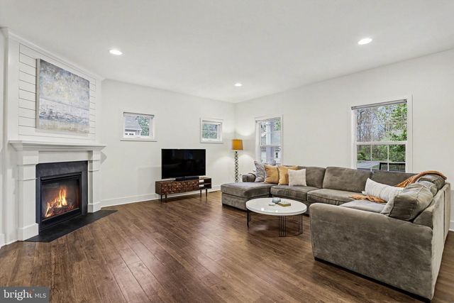 401 WENDOVER WAY, Lancaster, PA 17603