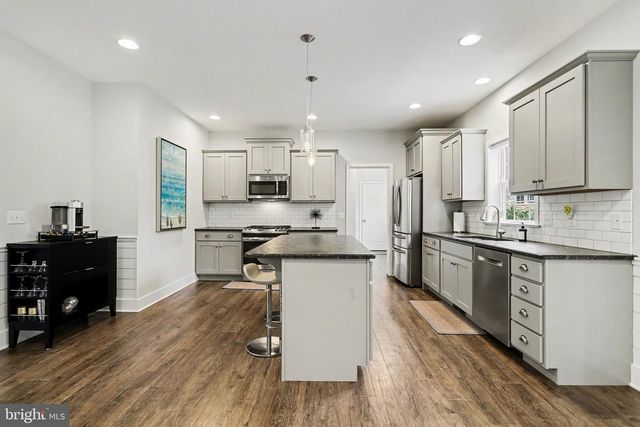 401 WENDOVER WAY, Lancaster, PA 17603