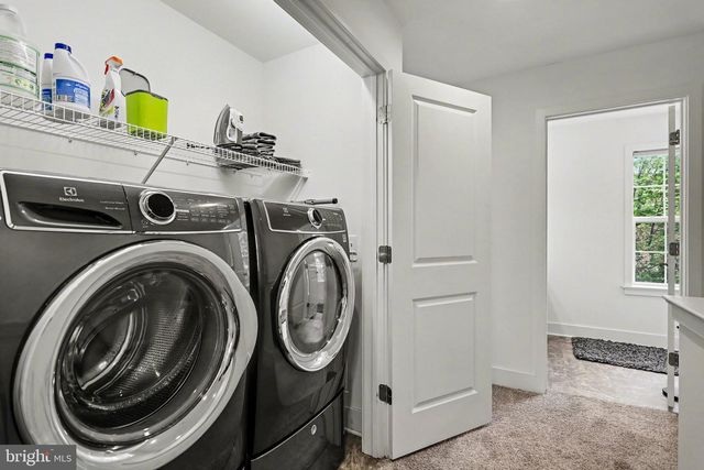 401 WENDOVER WAY, Lancaster, PA 17603
