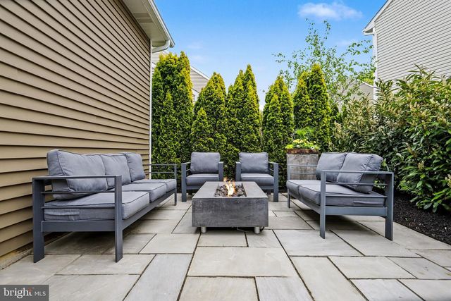 401 WENDOVER WAY, Lancaster, PA 17603