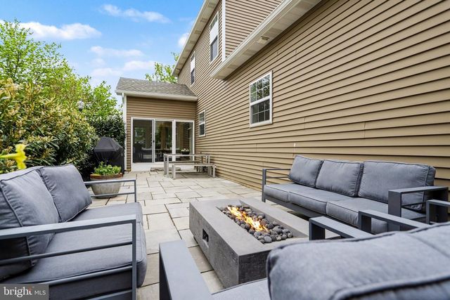 401 WENDOVER WAY, Lancaster, PA 17603