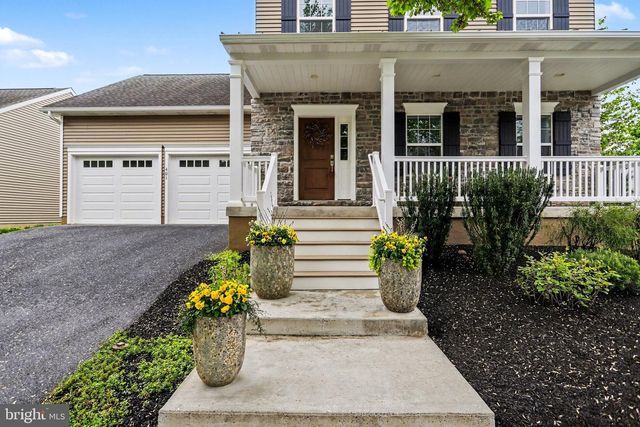 401 WENDOVER WAY, Lancaster, PA 17603