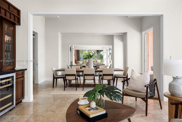 10 Edgewater Dr Lanai South, Coral Gables, FL 33133